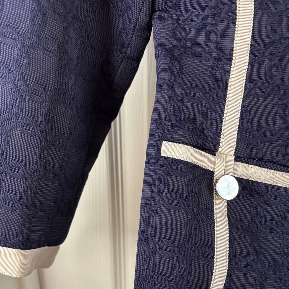 Banana Republic Navy Textured with Ivory Ribbon Trim Jacket Zip Closure EUC sz 2 - Picture 3 of 9